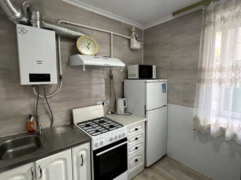 квартира за адресою Кропивницького вул., 11