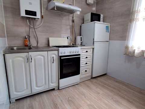 квартира за адресою Кропивницького вул., 11