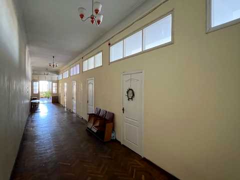 комерційна за адресою Визволення вул., 2