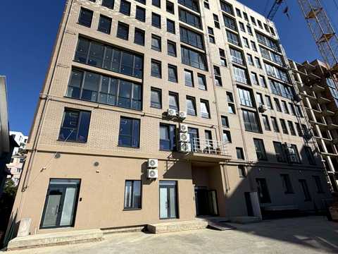 квартира по адресу Героев Майдана ул. (Червоноармійська), (Будинок)
