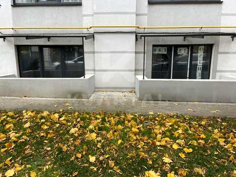 комерційна за адресою Університетська вул., 1-Ш