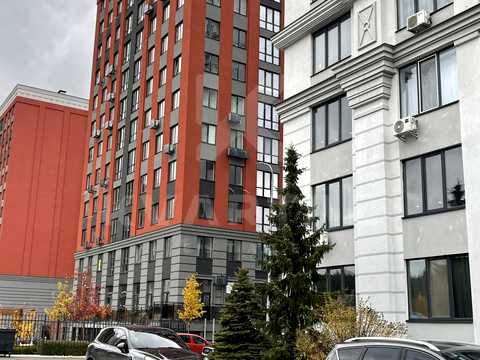 комерційна за адресою Університетська вул., 1-Ш