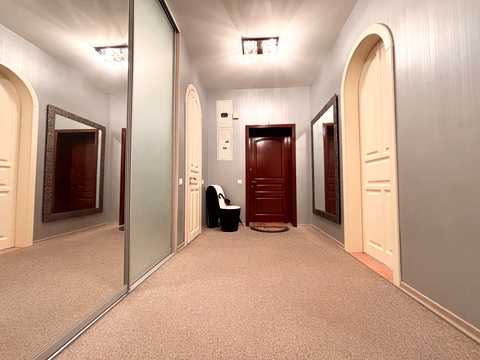 квартира за адресою Виконкомівська вул., 7
