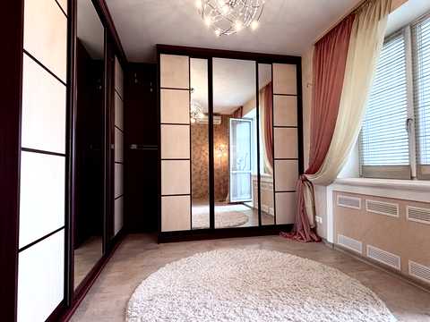 квартира за адресою Виконкомівська вул., 7