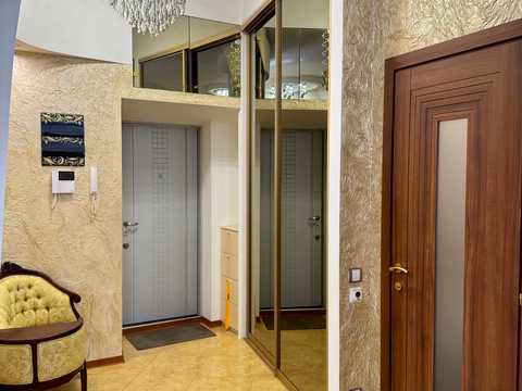 квартира за адресою Лютеранська вул., 8