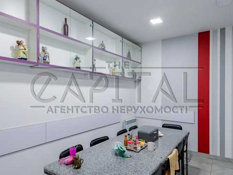 коммерческая по адресу Радужная ул., 1