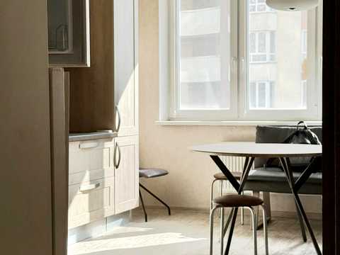 квартира за адресою Анни Ахматової вул., 34