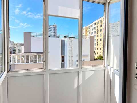 квартира за адресою Владислава Бувалкіна вул., 7-Б К4