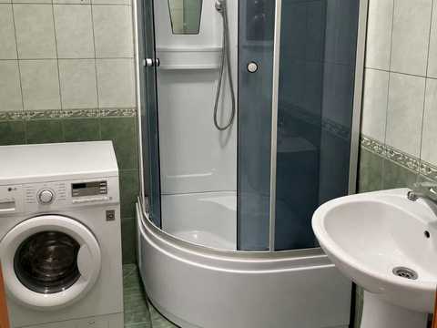 квартира за адресою Металургів вул., 30