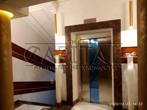 комерційна за адресою Болсуновська вул. (Сергія Струтинського), 2