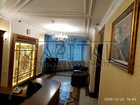 комерційна за адресою Болсуновська вул. (Сергія Струтинського), 2
