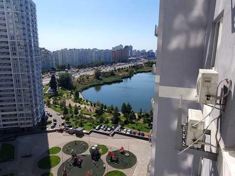 квартира за адресою Ревуцького вул., 40-В