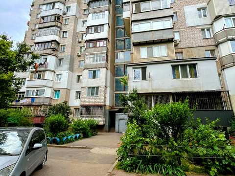 квартира за адресою Владислава Бувалкіна вул. (Бочарова Генерала), 13