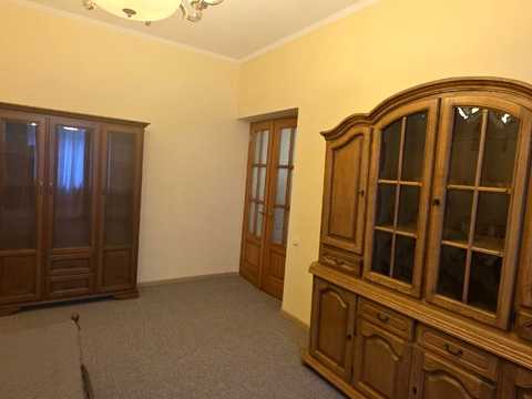квартира по адресу Победителей ул., 8