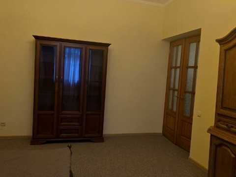 квартира по адресу Победителей ул., 8