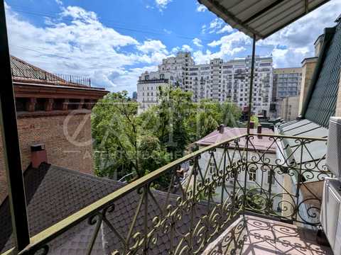 коммерческая по адресу Софиевская ул., 18