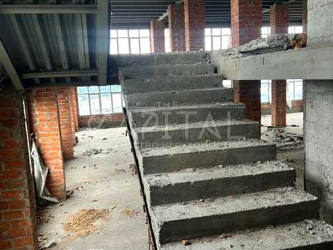 комерційна за адресою Віскозна вул., 10