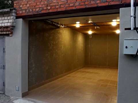 паркомісце за адресою Мстиславська вул., 25