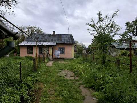 будинок за адресою с. Страдч, Калитки, 20