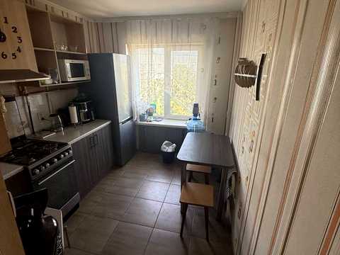 квартира за адресою житловий масив Тополя-2 вул., 10