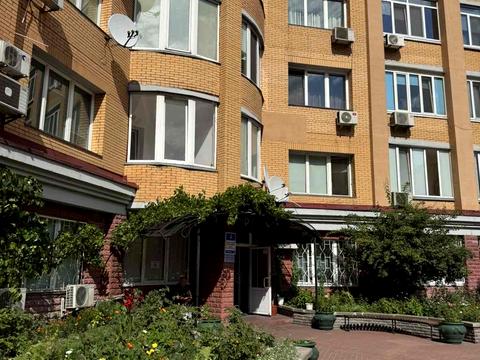 коммерческая по адресу Владимира Ивасюка просп. (Героїв Сталінграду), 4