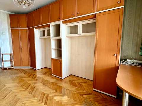 квартира за адресою Срібнокільська вул., 20