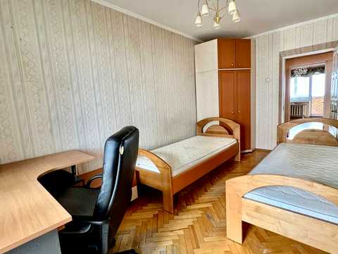 квартира за адресою Срібнокільська вул., 20