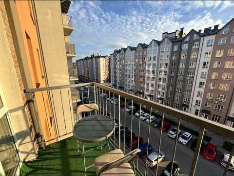 квартира за адресою Героїв Крут вул., 8
