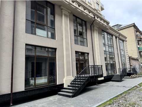 комерційна за адресою Карантинна вул., 22