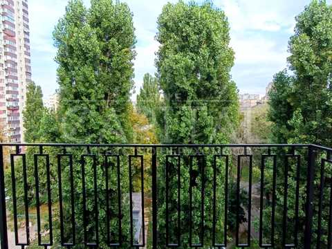квартира по адресу Гарматная ул., 33/1