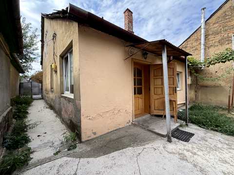 будинок за адресою Українська вул., 71