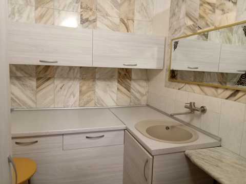 комерційна за адресою Велика Васильківська вул. (Червоноармійська), 32-А