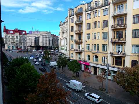 комерційна за адресою Велика Васильківська вул. (Червоноармійська), 32-А