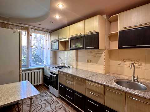 квартира за адресою житловий масив Парус вул., 1-Б
