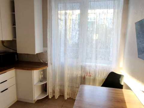 квартира за адресою смт. Авангард, Проїзна вул., 28