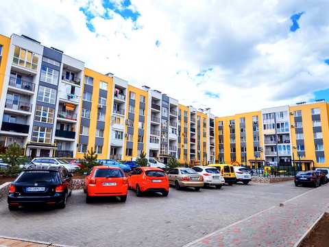 квартира за адресою смт. Авангард, Проїзна вул., 28