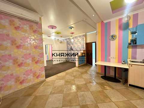 комерційна за адресою Урлівська вул., 40