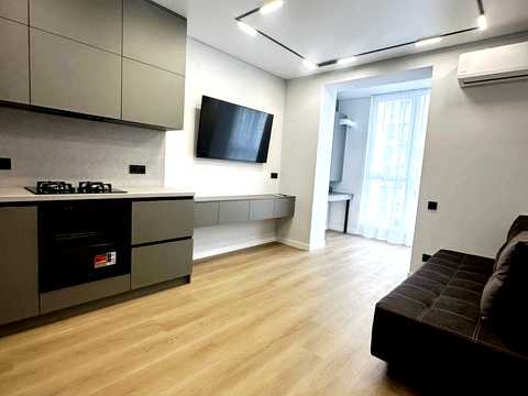 квартира за адресою Сімейна вул., 5