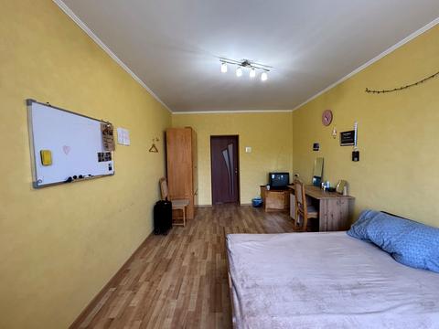 квартира за адресою Митна вул., 25