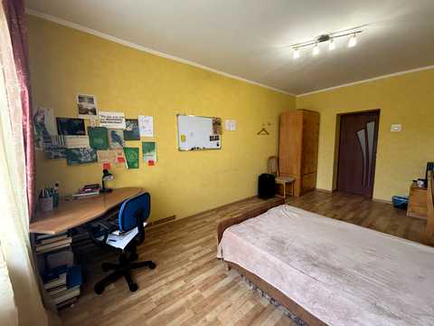 квартира за адресою Митна вул., 25