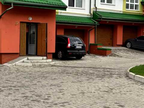 паркоместо по адресу Червоної Калини ул., 8