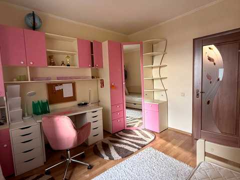 квартира за адресою Миколи Ушакова вул., 16