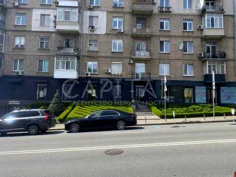 комерційна за адресою Кловський узвіз, 6