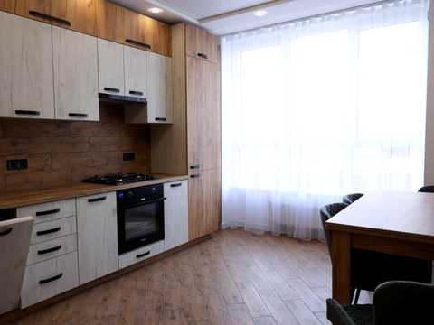 квартира за адресою Героїв Крут вул., 4-Б