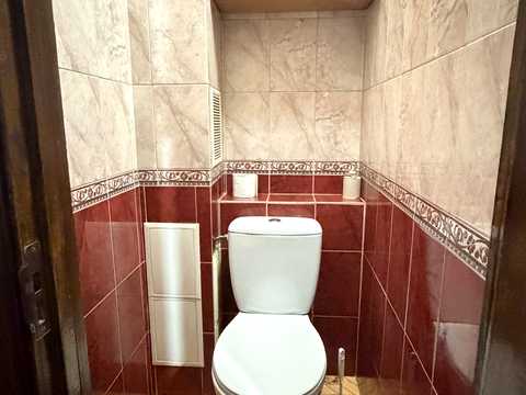 квартира по адресу Азербайджанская ул. (Бакинських Комісарів), 8-Б