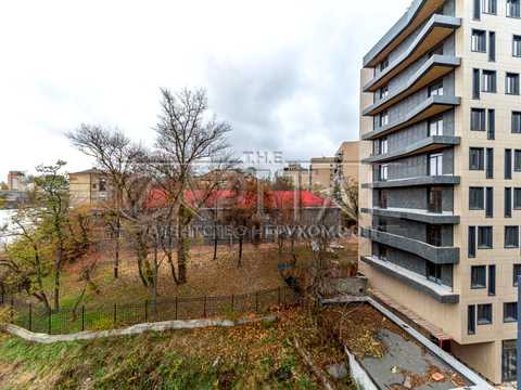 комерційна за адресою Болсуновська вул. (Сергія Струтинського), 2