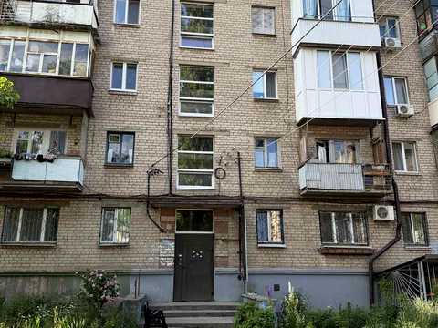 квартира за адресою 20-річчя Перемоги вул. (Кирила Осьмака), 3