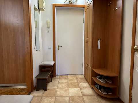 квартира за адресою Братиславська вул., 8