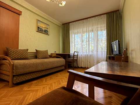 квартира за адресою Братиславська вул., 8
