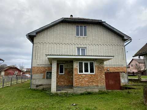 дом по адресу с. Солуков, Пасічна, 22